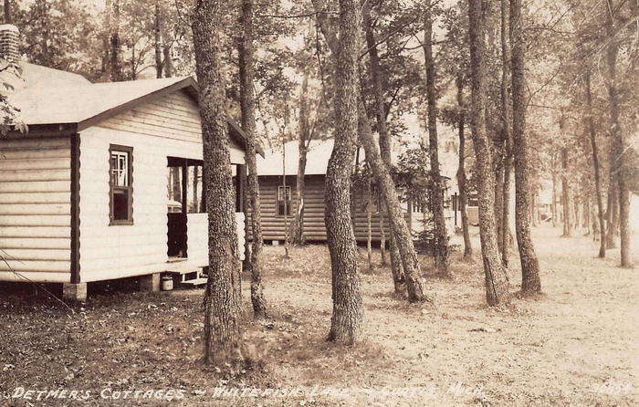 Curtis - Vintage Postcard (newer photo)